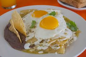 Chilaquiles con Huevo