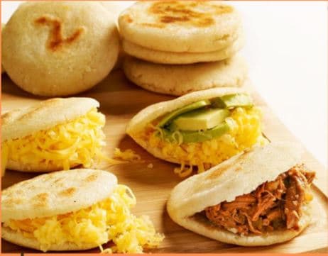 ración de arepitas rellenas