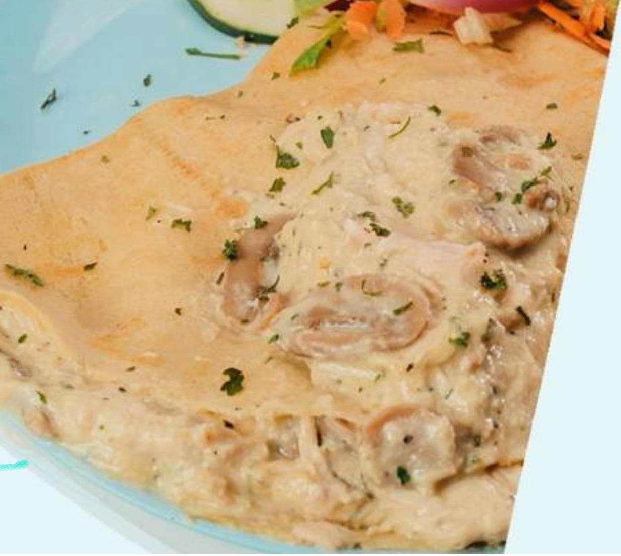 Crepa de Pollo en Salsa Blanca
