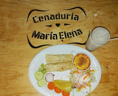 Enchilada con Pollo Deshebrado