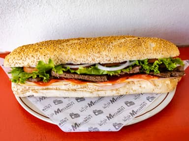 Maclovio de Carne y Pepperoni