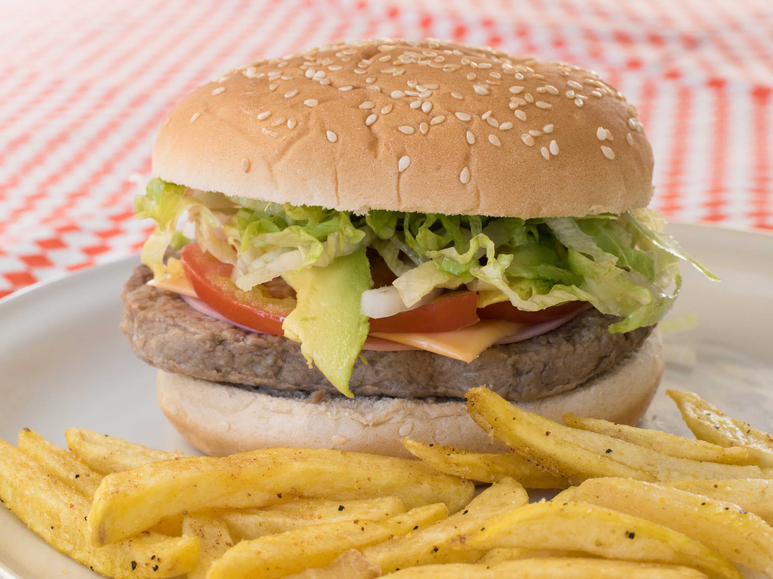 Hamburguesas con Papas a la Francesa