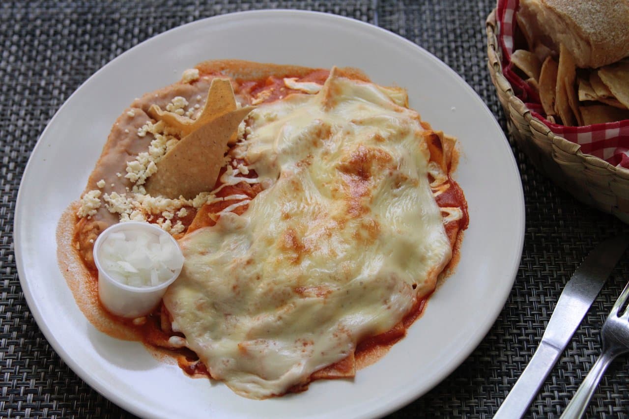 Chilaquiles  Rojos Gratinados