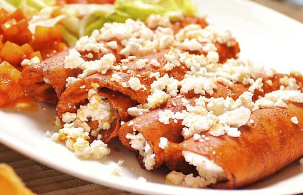 Orden de 4 Enchiladas Rojas Rellenas de Queso