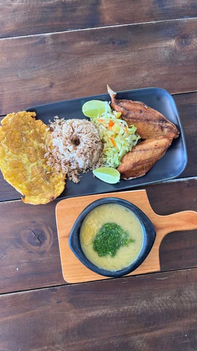 Sancocho de Pescado (frito, sudado o chuleta)