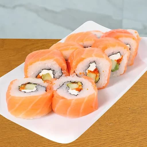 Medio Salmón Roll