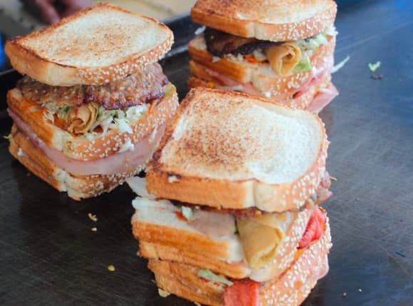 Sándwich Triple