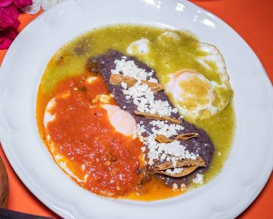 Revueltos en Salsa Mexicana