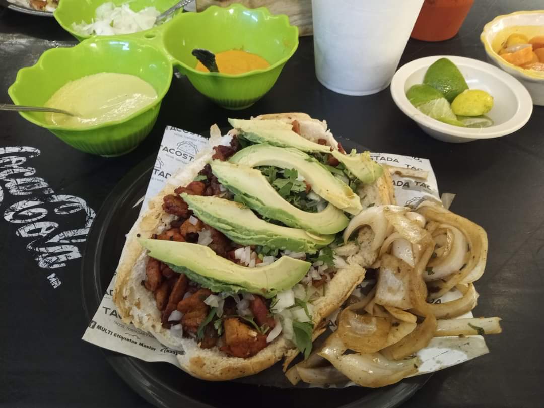 Torta Pastor Hawaiana
