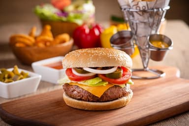 BURGER CLÁSICA DE RES