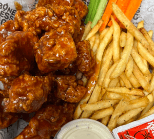 Combo 4- 14 Boneless + Papas+ 2 Refrescos