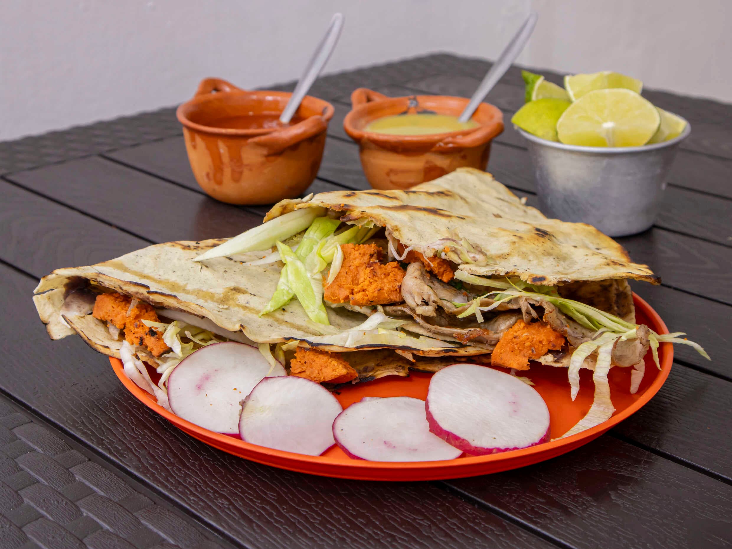 Tlayuda de Pastor