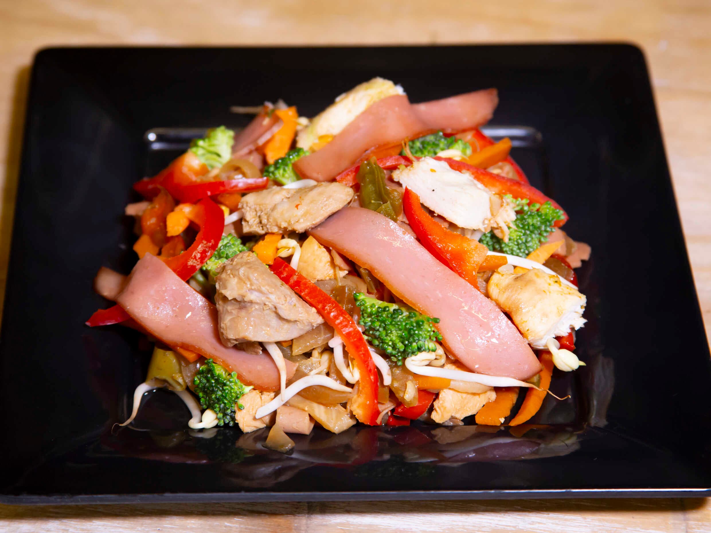 Chop Suey Combo Grande