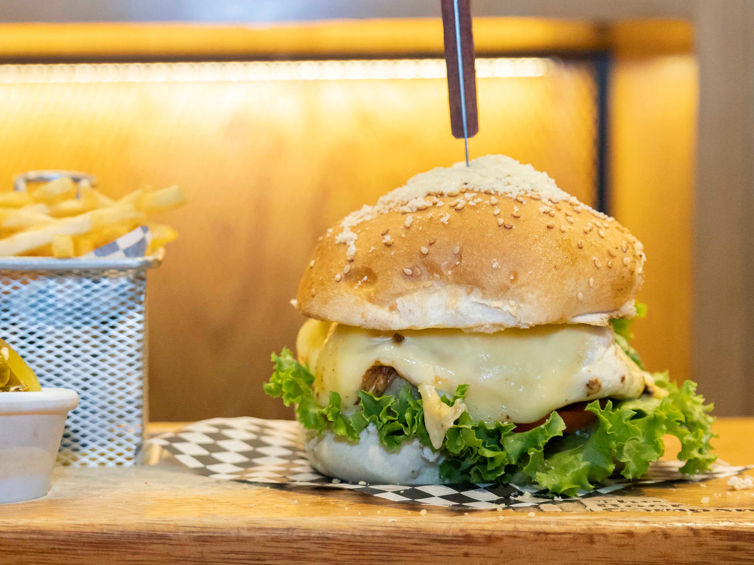 Hamburguesa Tres Quesos