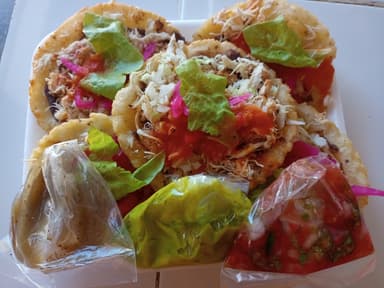 Panucho de Pollo