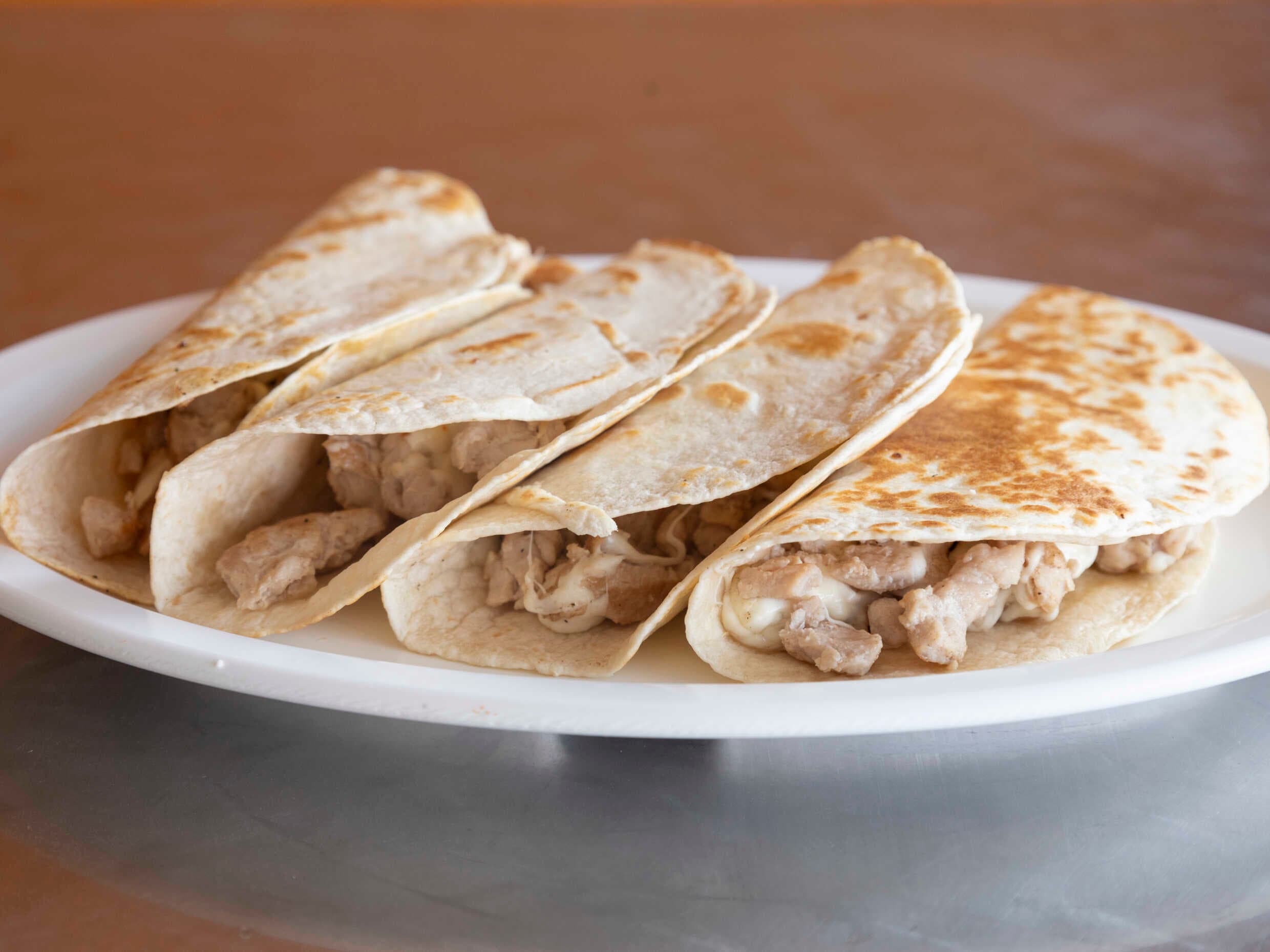 Orden 4 Tacos Chuleta con Queso