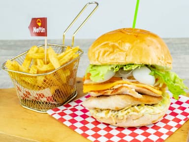 Hamburguesa de Pollo Parrilla