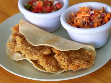 Taco de Camarón Empanizado o Capeado.
