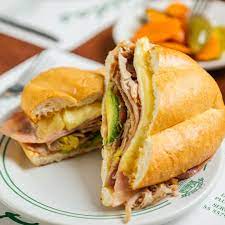 Torta de Jamón con Piña y Quesillo