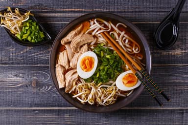 Sopa de Fideo con Cerdo