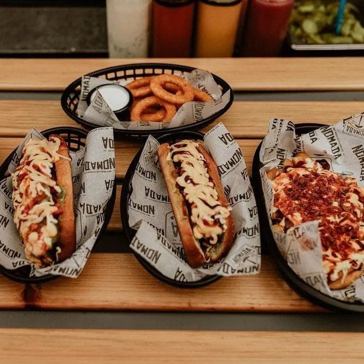 NOMADA HOT DOGS ARTESANALES TUXTLA