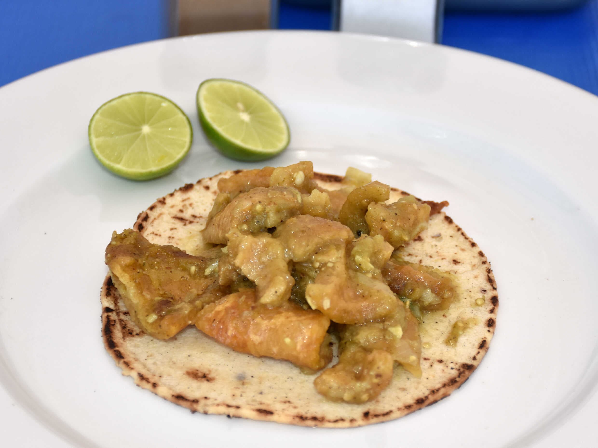 Taco de Chicharrón en Salsa Verde