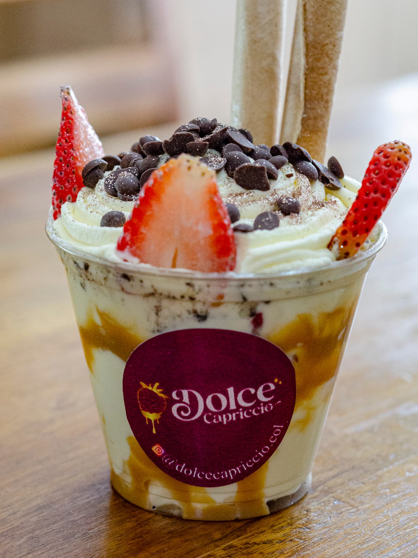 Fresas con Crema con Chips de Chocolate