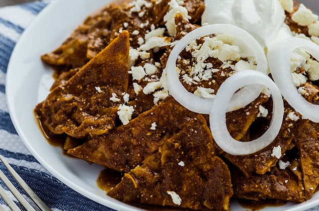 Chilaquiles Enmolados