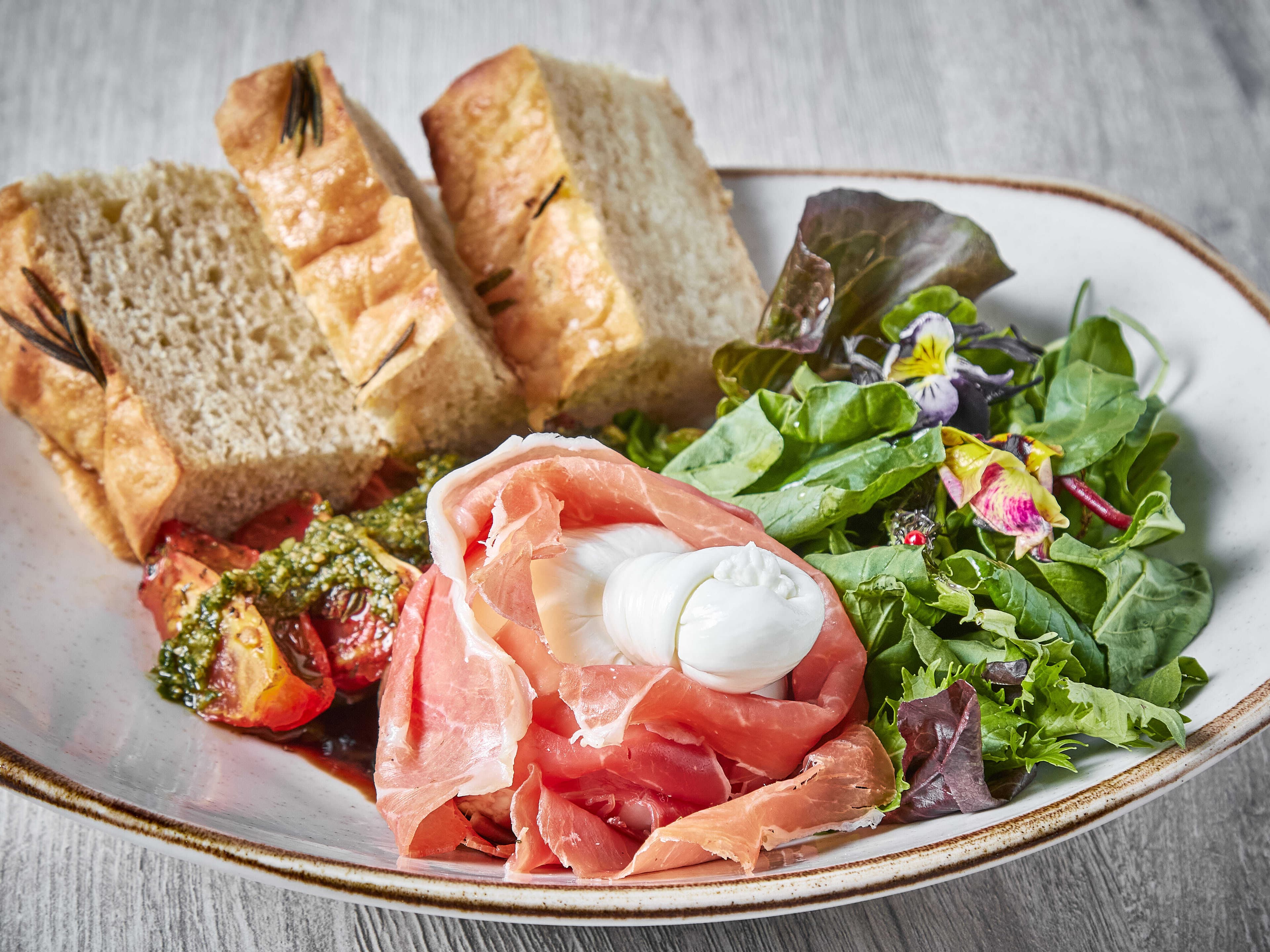 Burrata Prosciutto