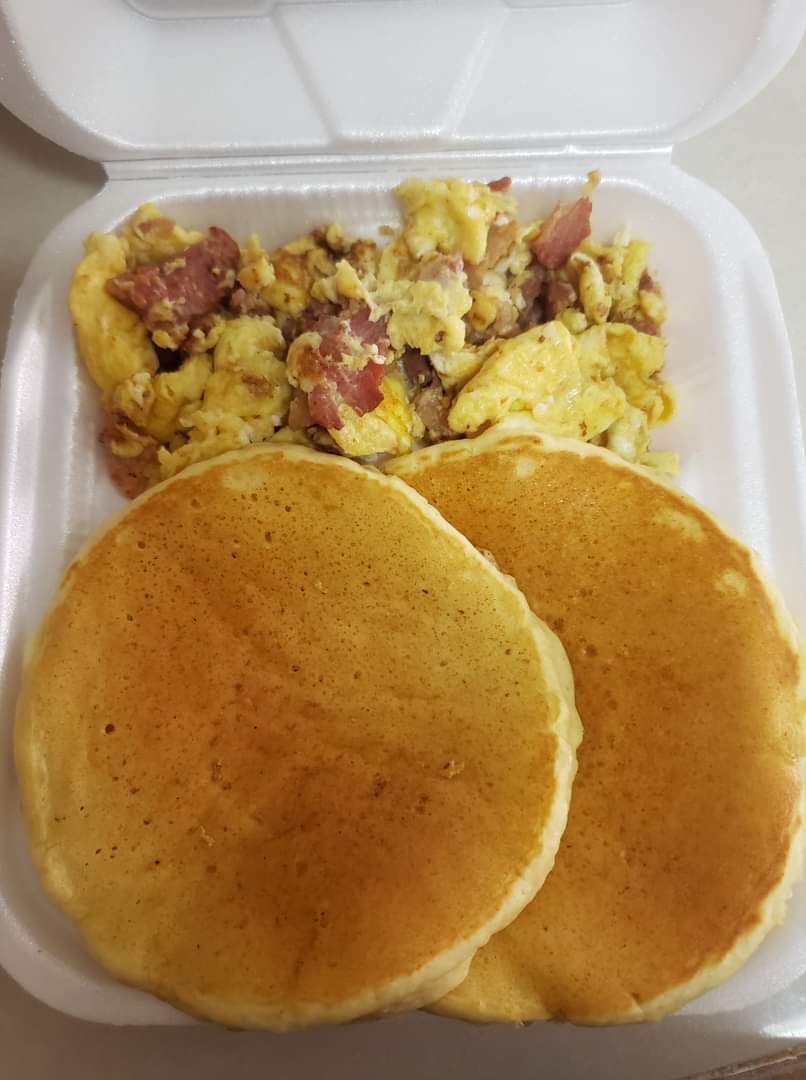 Hot-Cakes con Huevo al Gusto