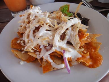 Chilaquiles con Pollo