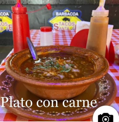 Plato de Consomé con Carne