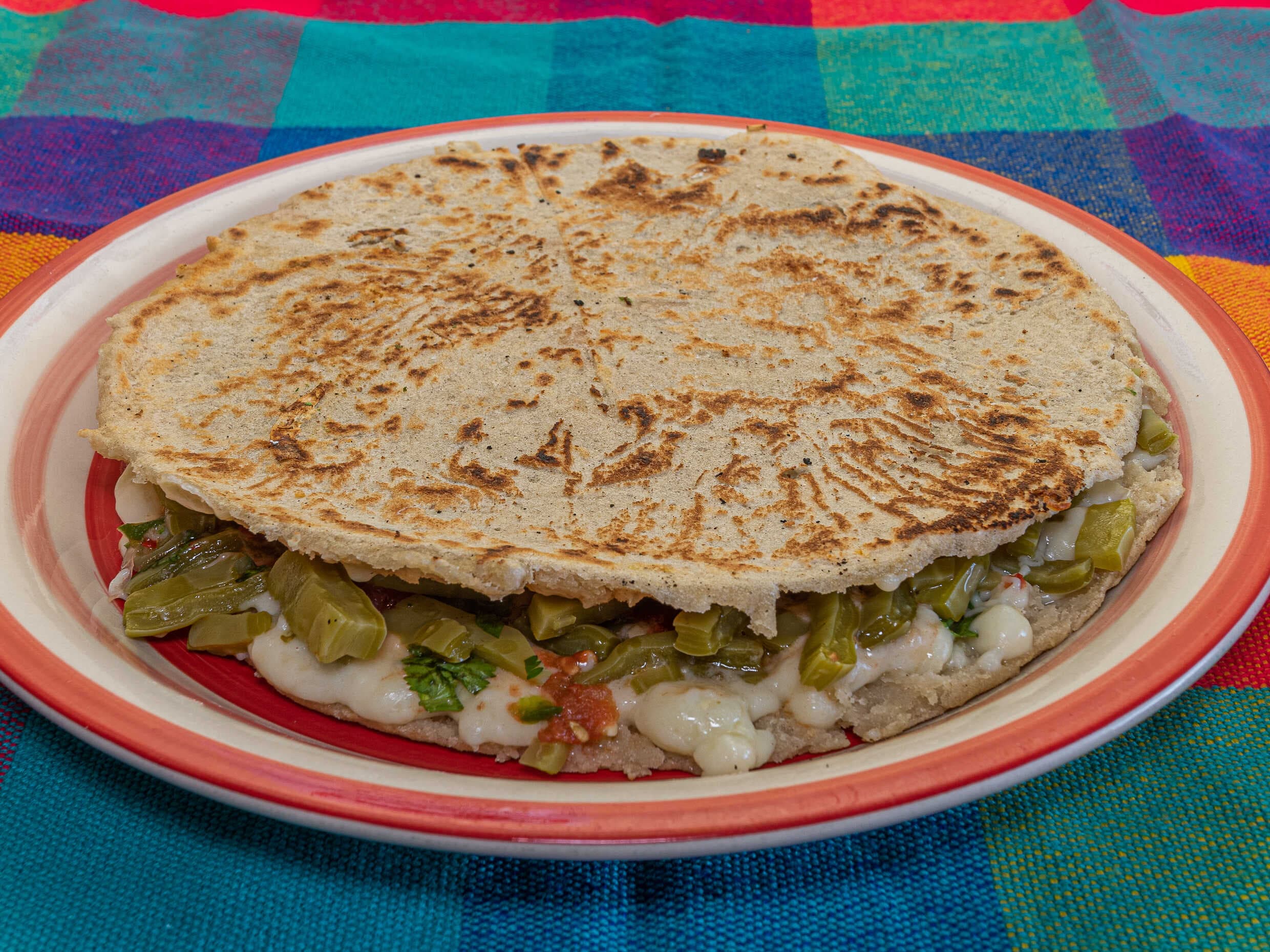 Gordita Queretana Grande Sencilla