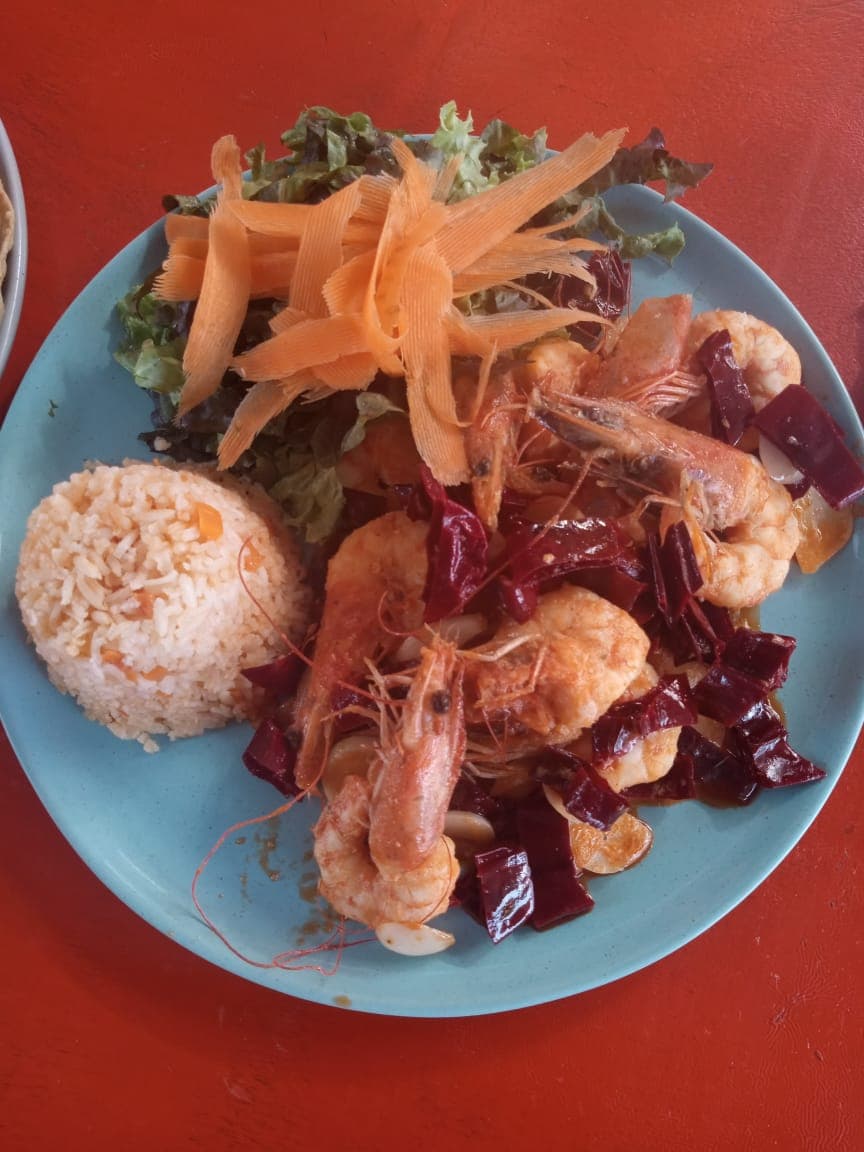 Camarones al Ajillo