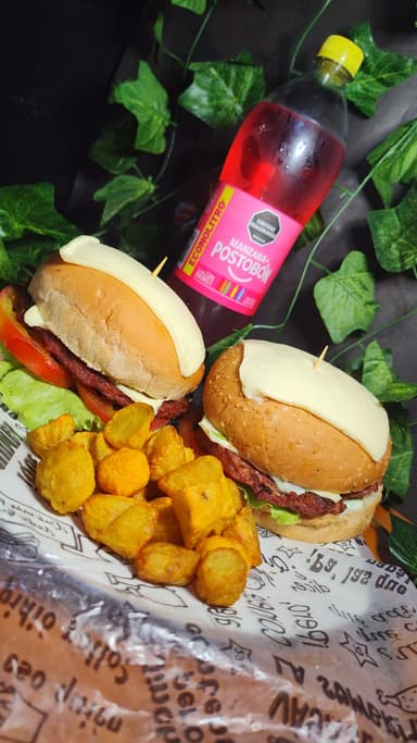 2 Hamburguesas + 1 Papas + 1 Econo Litro
