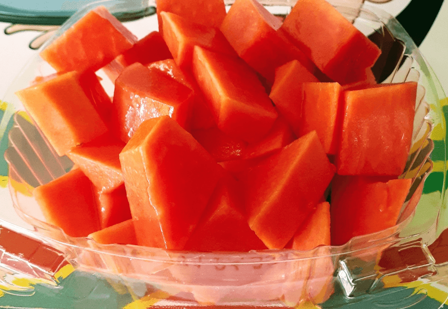 Charola con Solo Uno o Dos Tipos de Fruta