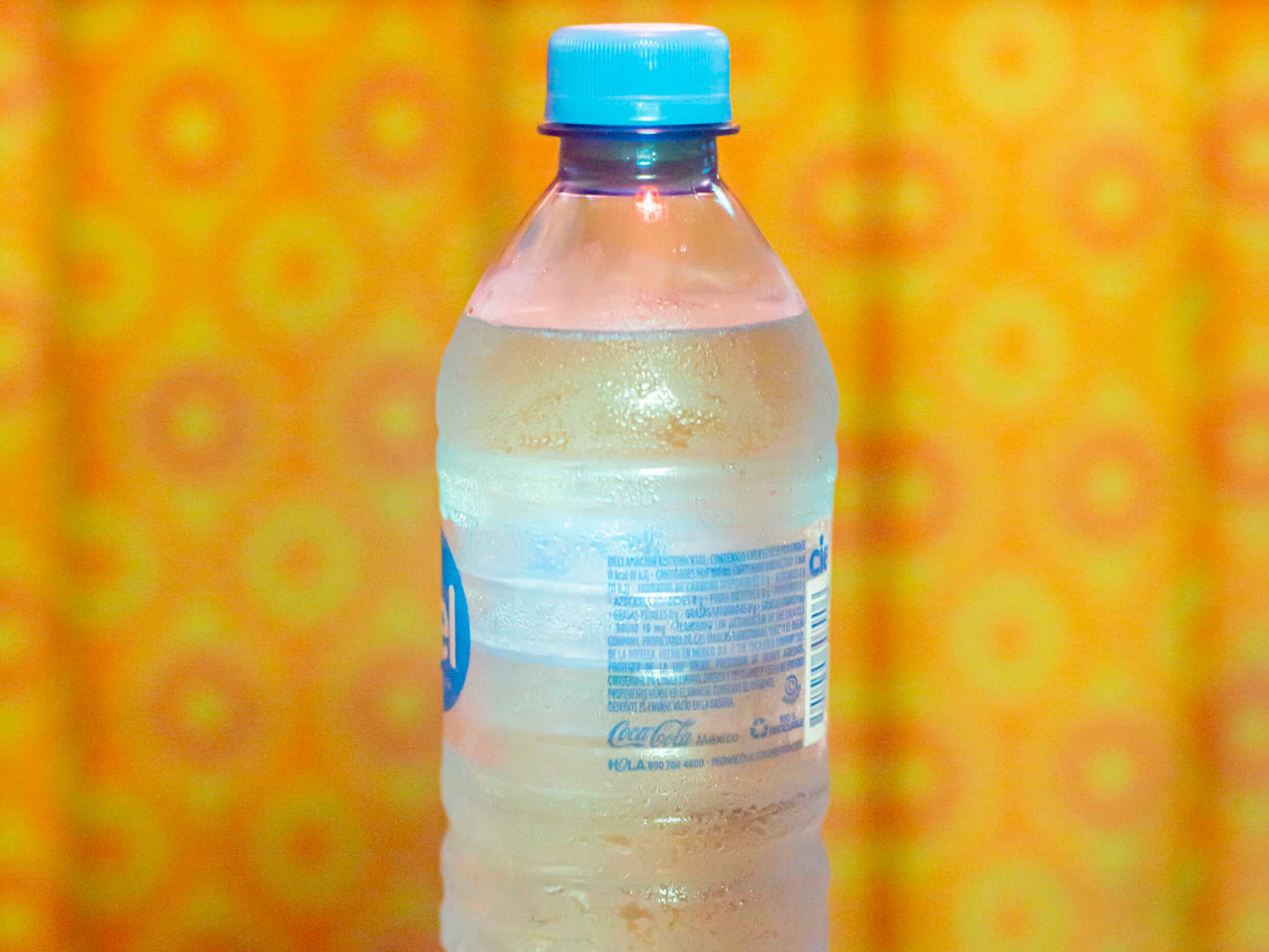 Agua embotellada