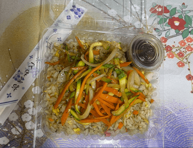 YAKIMESHI VERDURA