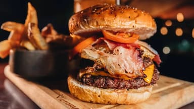 Burgue Pollo Carne