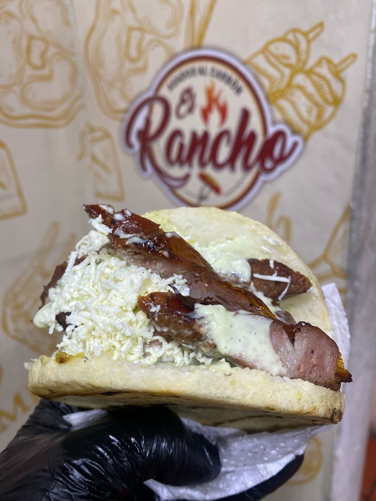 Arepa Rellena Suiza