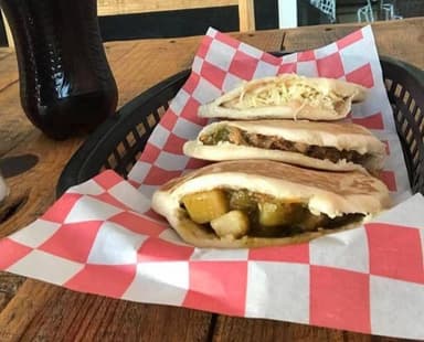 Gordita de Chicharrón Prensado