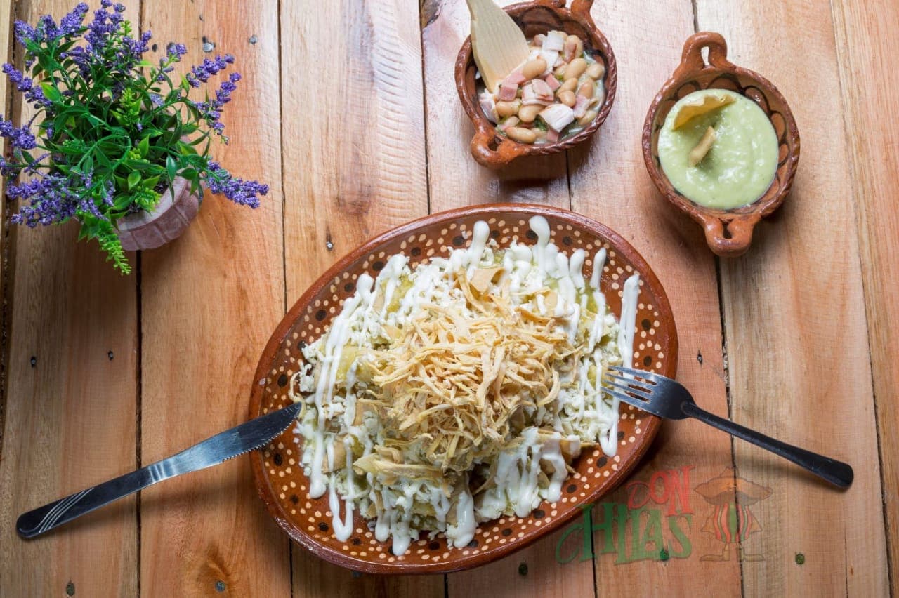 Combo-2Chilaquiles C/Huevo + REGALO 2 Agua Jamaica