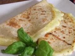 Dobladas de Queso Asadero 4 en Tortilla de Harina