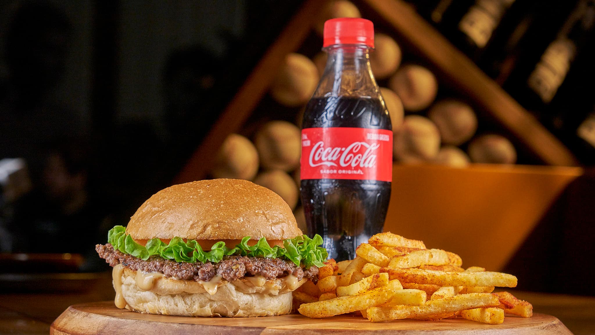 Combo Classic Burger + Papas + Coca Cola