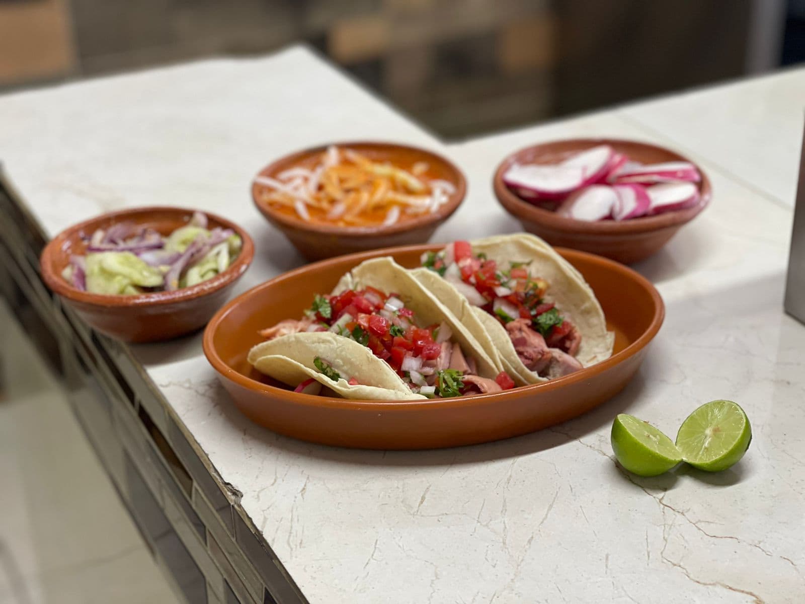 Taco Blandito de Carnitas