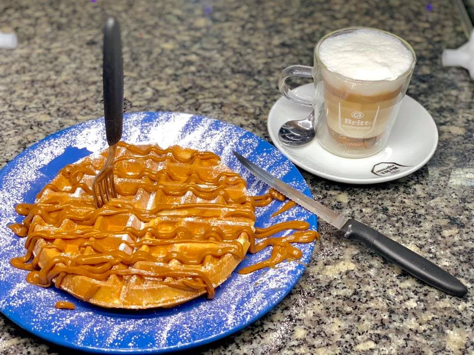 Waffle con Dulce de Leche
