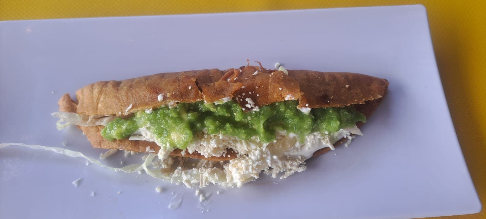 QUESADILLA FRITA DE CHICHARRÓN