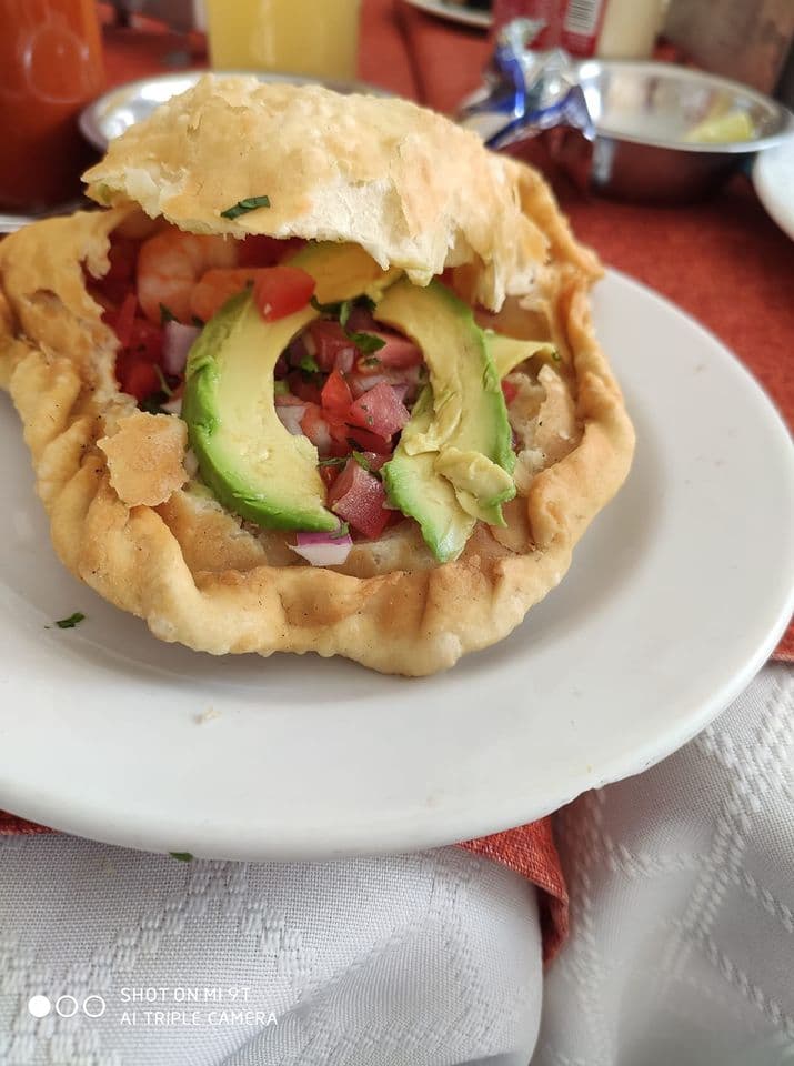 Empanada de Pescado (1 Pza.)