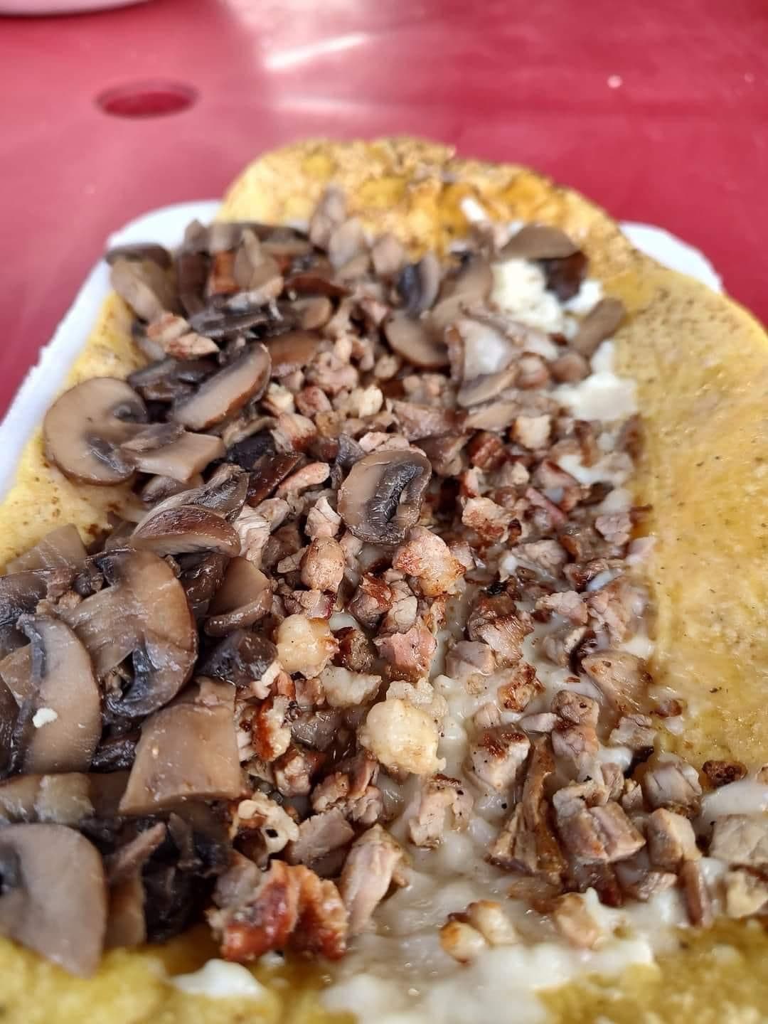 Quesadilla de Carne Asada con Champiñones
