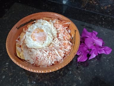 Chilaquiles con Huevo